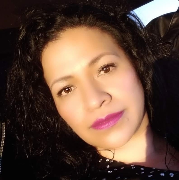 Meet your Posher, Edith - Picture 1 of 1